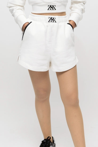 “ダンザ” ショートパンツ  ホワイト