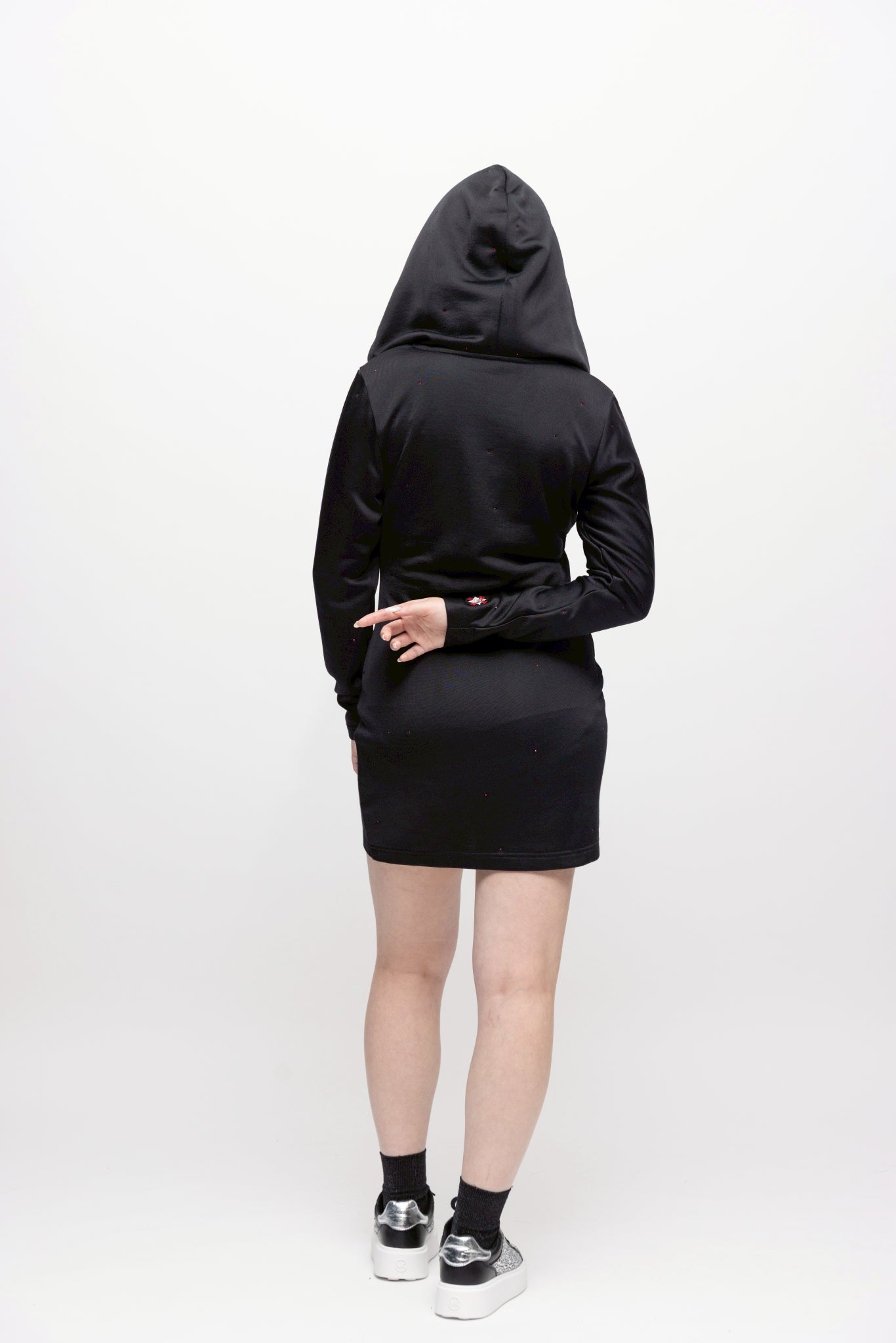 “ロッソビューテ” フーディーショートワンピース ブラック